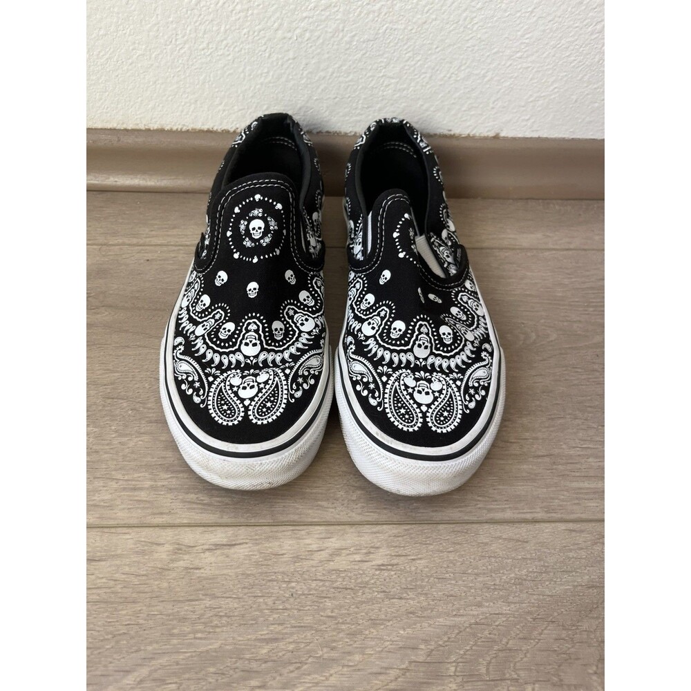 VANS Rare Classic Slip On Black Bandana Paisley Skull Print Shoes M 4.5 W 6 - Picture 5 of 6